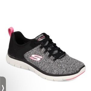 NEW Sketchers Flex Appeal 4.0 tennis shoes. Size 6.5.